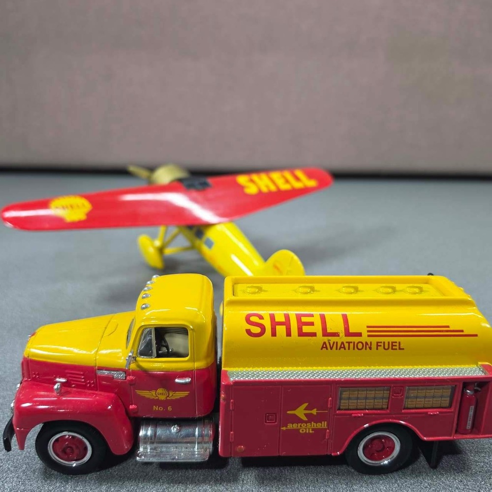 Shell Aviation Fuel Truck & Plane Diecast Set Yellow Red Excellent